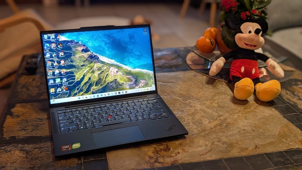 Lenovo ThinkPad T14s Gen 6 AMD